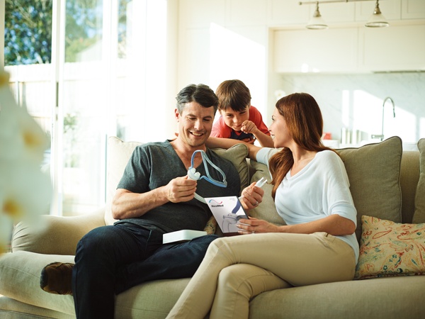 cpap_mask_with_family.jpg