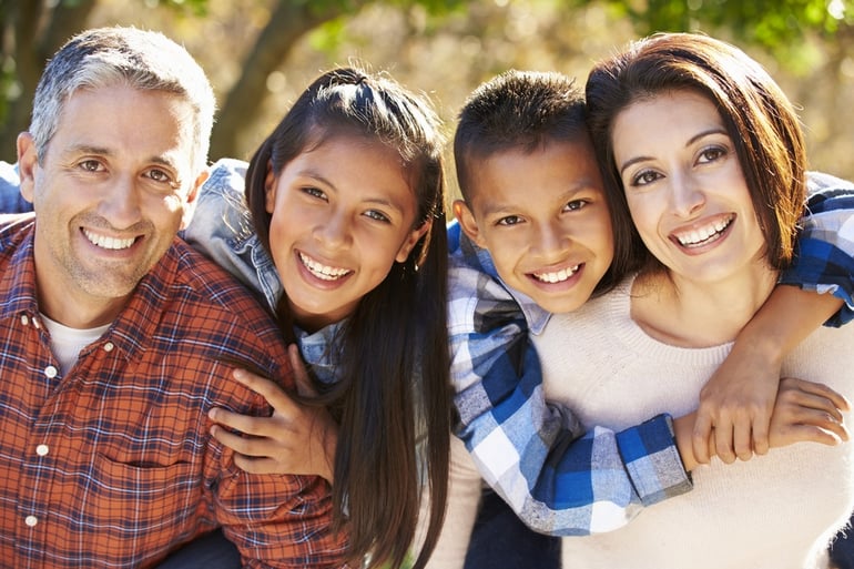 happy_hispanic_family.jpg