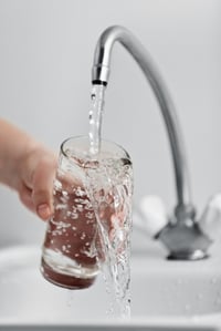 drink_water for help loosen secretions caused by allergies if you want to relieve congestion at night